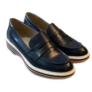 Prima Donna Black Leather Slip-On Loafers
